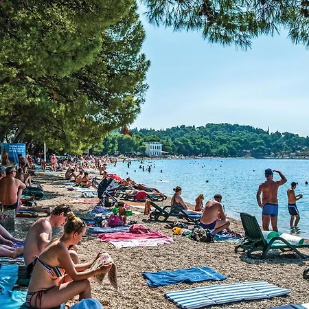 With Sea View 5 * マカルスカ